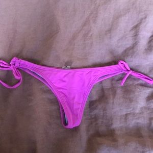 Pakaloha thong bikini bottom only Size M